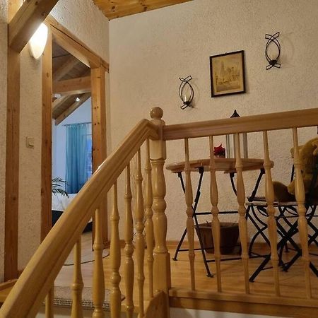 Gemuetliche Dachgeschosswohnung Erfurt Exterior foto